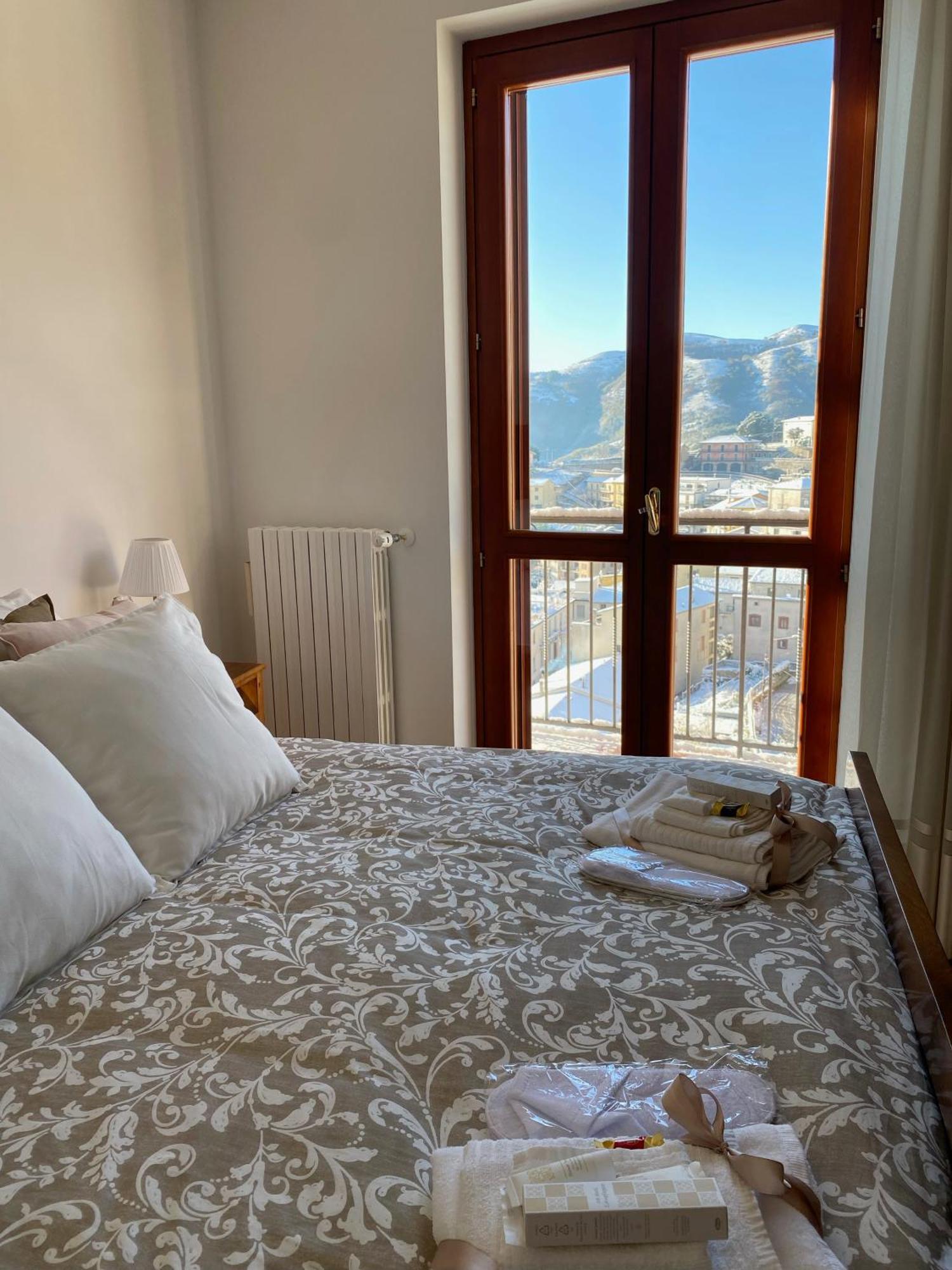 Nonna Felicia B&B Muro Lucano ภายนอก รูปภาพ