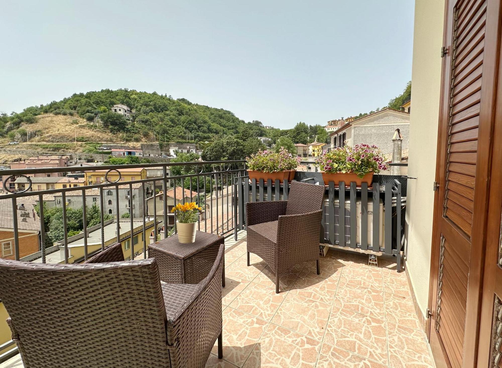 Nonna Felicia B&B Muro Lucano ภายนอก รูปภาพ